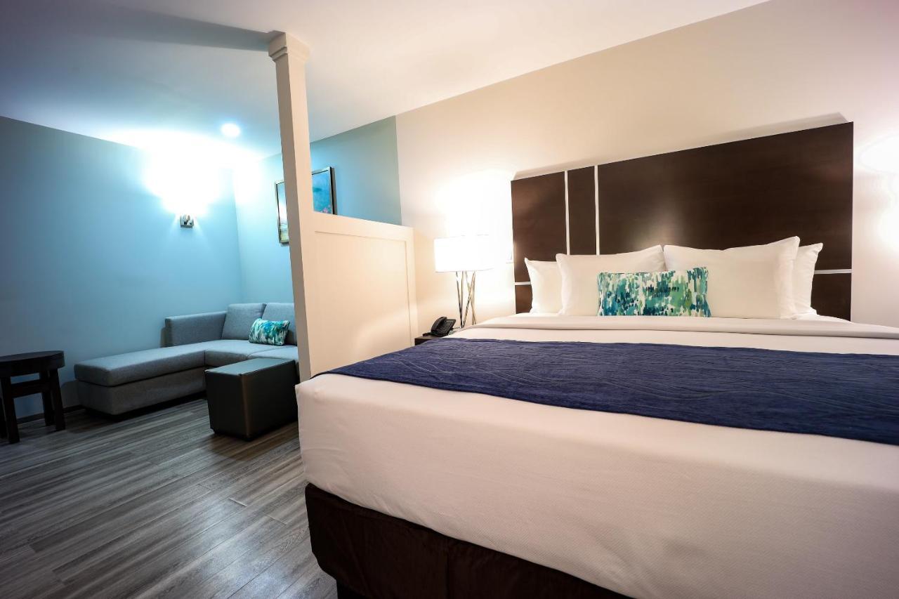 Comfort Inn & Suites Tobago Signal Hill Экстерьер фото