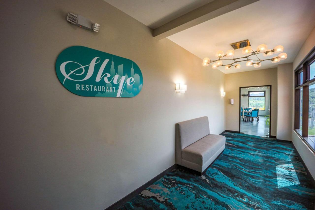 Comfort Inn & Suites Tobago Signal Hill Экстерьер фото